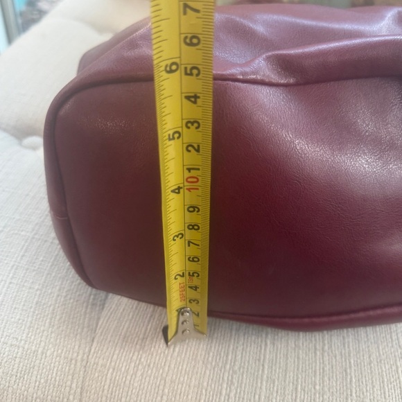 RELIC By Fossil Medium Burgundy Faux Leather Bucket HandBag Purse - Picture 7 of 9